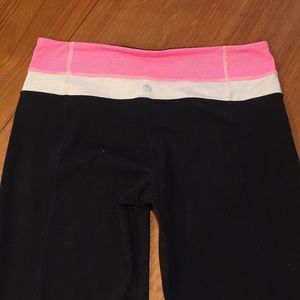 Lululemon groove pants black, pink bands, size 6